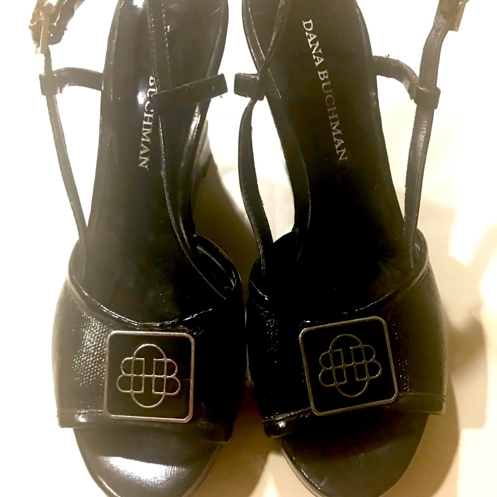 Dana Buchman Black Strap Wedge Heels 7.5